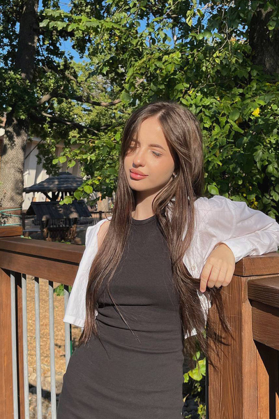 Enigmatic Allure: Inna, 20 y.o. from Kyiv, Ukraine — VeronikaLove