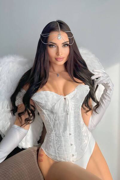 Serene Simona, 26 y.o. from No region, Lithuania with Brown hair — VeronikaLove
