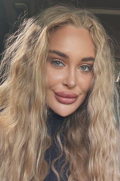 Enchanting Viktoria, 27 y.o. from Dnipro, Ukraine with Blonde hair — VeronikaLove