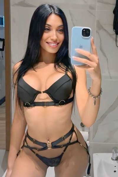 Enigmatic Beauty: Melody Oriana, 24 y.o. from Provincia de Buenos Aires, Argentina — VeronikaLove