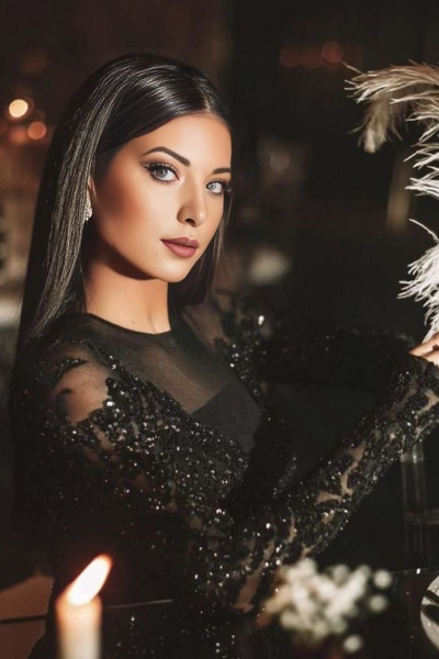 Timeless Beauty: Karina, 30 y.o. from Kyiv region, Ukraine — VeronikaLove