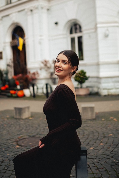 Graceful Radiance: Olga, 28 y.o. from Ivano-Frankivsk, Ukraine — VeronikaLove