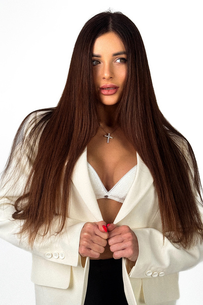 Enthralling Gaze: Inna, 37 y.o. from Dnipro, Ukraine — VeronikaLove