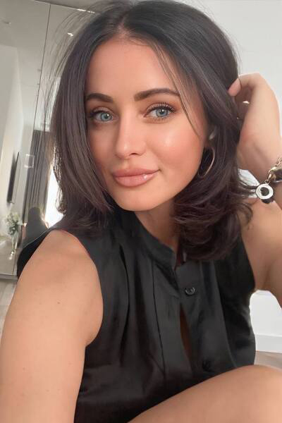 Enigmatic Svitlana , 52 y.o. from Kyiv, Ukraine with Black hair — VeronikaLove
