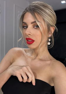 Enthralling Gaze: Olga, 28 y.o. from Lviv, Ukraine — VeronikaLove