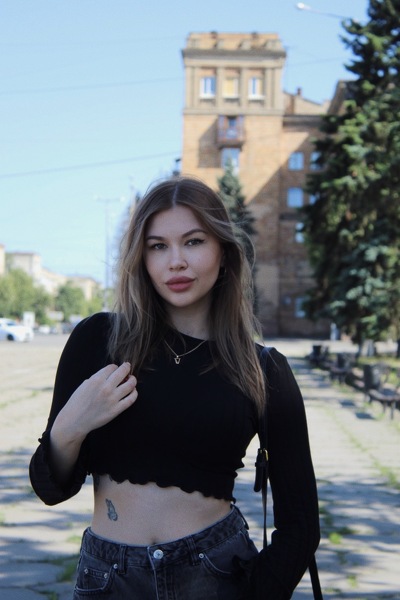 Whimsical Victoria, 26 y.o. from Zaporizhzhia, Ukraine with Blonde hair — VeronikaLove