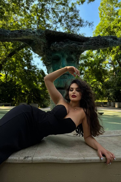 Enigmatic Beauty: Anna, 24 y.o. from Odesa, Ukraine — VeronikaLove