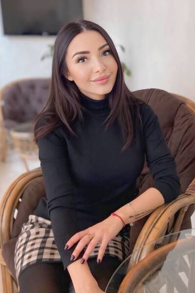 Charming Radiance: Zhanna, 40 y.o. from Texas, United States — VeronikaLove