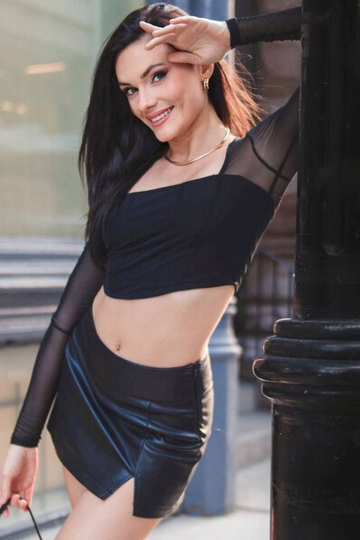 Radiant Beauty: Natalia, 38 y.o. from Ontario, Canada — VeronikaLove