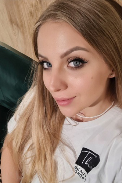 Mystical Presence: Anastasia, 26 y.o. from Kyiv, Ukraine — VeronikaLove