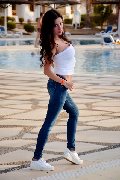 Divine Presence: Julia, 42 y.o. from Kyiv, Ukraine — VeronikaLove