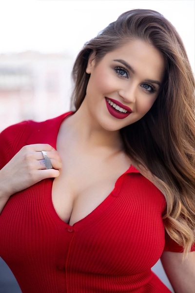 Captivating Milena, 21 y.o. from Lviv, Ukraine with Blonde hair — VeronikaLove