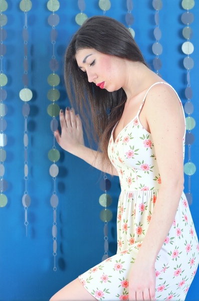 Elegant Nina, 31 y.o. from Ivano-Frankivsk, Ukraine with Brown hair — VeronikaLove