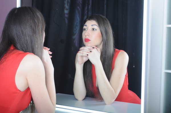 Elegant Nina, 30 y.o. from Ivano-Frankivsk, Ukraine with Brown hair — VeronikaLove