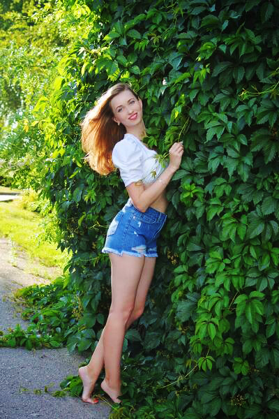 Enthralling Gaze: Anna, 35 y.o. from Nikopol, Ukraine — VeronikaLove