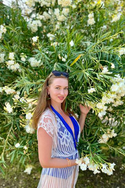 Enthralling Gaze: Anna, 35 y.o. from Nikopol, Ukraine — VeronikaLove