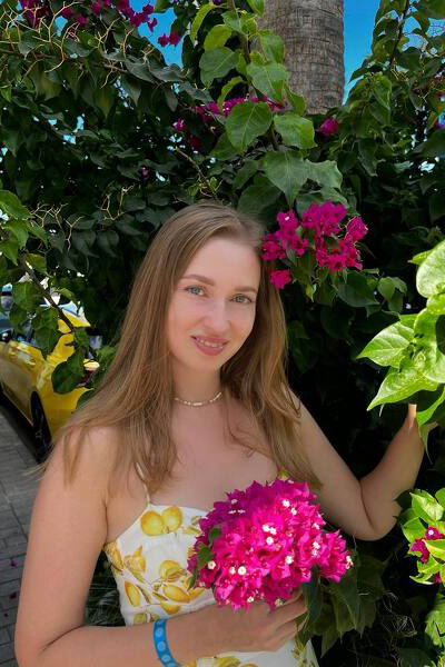 Enthralling Gaze: Anna, 36 y.o. from Nikopol, Ukraine — VeronikaLove
