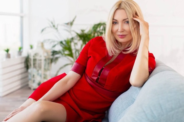 Magnetic Charm: Nadia, 56 y.o. from Kyiv, Ukraine — VeronikaLove