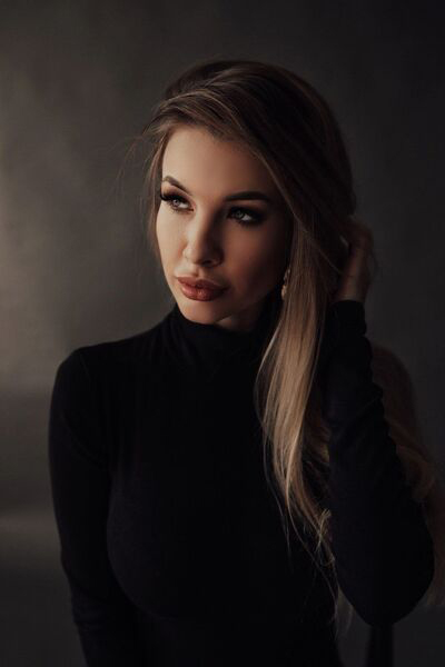 Captivating Elegance: Alena, 28 y.o. from Kherson region, Ukraine — VeronikaLove