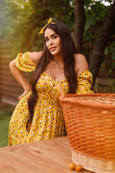 Ethereal Elegance: Yulia, 33 y.o. from Kyiv, Ukraine — VeronikaLove