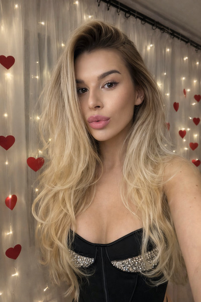 Whimsical Wonder: Lina, 23 y.o. from Chisinau, Moldova — VeronikaLove