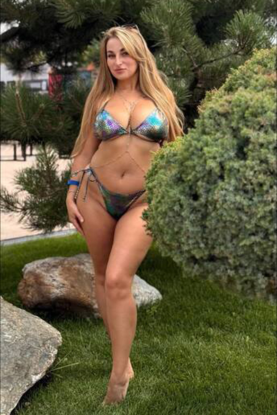 Enigmatic Charm: Nina, 30 y.o. from Rivne, Ukraine — VeronikaLove