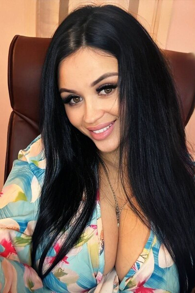 Sparkling Essence: Valeria, 28 y.o. from Chernihiv, Ukraine — VeronikaLove