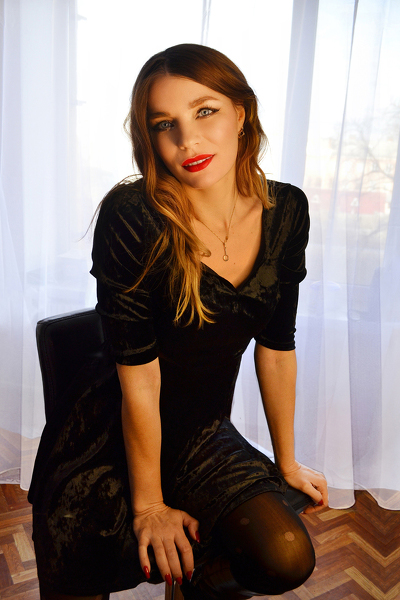 Magnetic Allure: Olga, 37 y.o. from Mykolaiv, Ukraine — VeronikaLove
