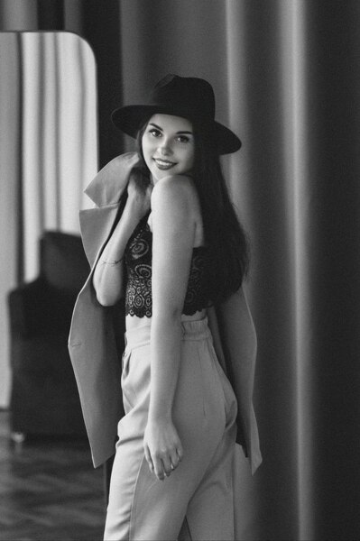 Captivating Anastasiya, 29 y.o. from Kyiv, Ukraine with Brown hair — VeronikaLove