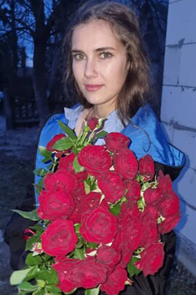 Elegant Olena, 25 y.o. from Mykolaiv, Ukraine with Chestnut hair — VeronikaLove