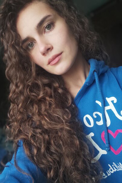 Elegant Olena, 25 y.o. from Mykolaiv, Ukraine with Chestnut hair — VeronikaLove