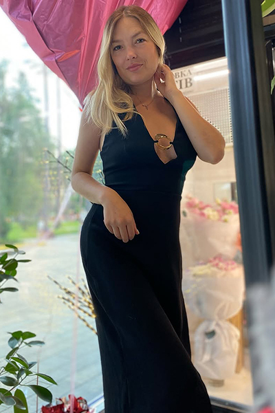 Ethereal Charm: Dariya, 36 y.o. from Kropyvnytskyi, Ukraine — VeronikaLove