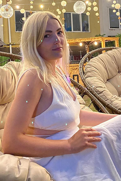 Ethereal Charm: Dariya, 36 y.o. from Kropyvnytskyi, Ukraine — VeronikaLove