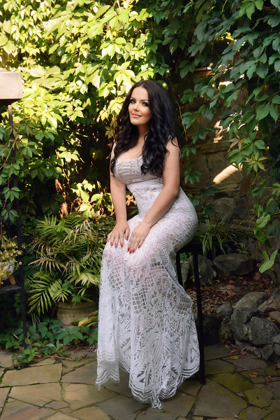 Dynamic Anna, 47 y.o. from Kharkiv, Ukraine with Dark-brown hair — VeronikaLove