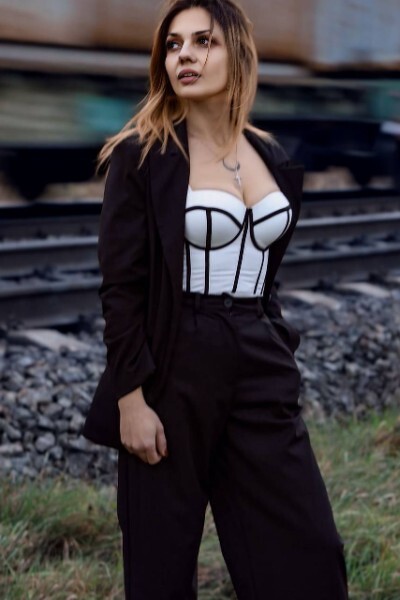 Enchanting Bogdana, 33 y.o. from Zhytomyr, Ukraine with Light-brown hair — VeronikaLove