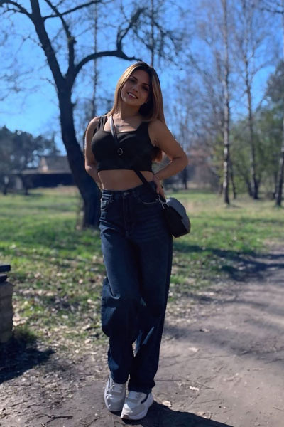 Enchanting Bogdana, 33 y.o. from Zhytomyr, Ukraine with Light-brown hair — VeronikaLove