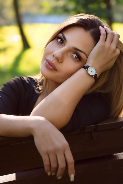 Enchanting Bogdana, 33 y.o. from Zhytomyr, Ukraine with Light-brown hair — VeronikaLove