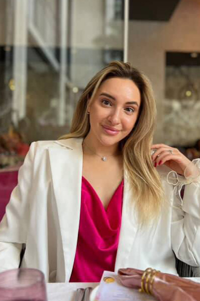 Magnetic Allure: Aleksandra, 23 y.o. from Texas, United States — VeronikaLove