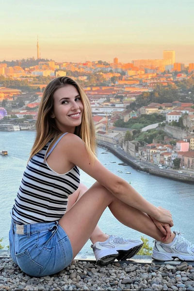 Captivating Radiance: Vitalia, 28 y.o. from Cherkasy, Ukraine — VeronikaLove