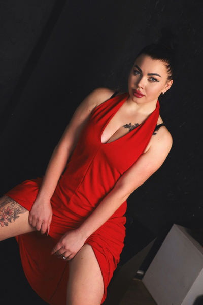 Captivating Beauty: Oksana, 31 y.o. from Mykolaiv, Ukraine — VeronikaLove