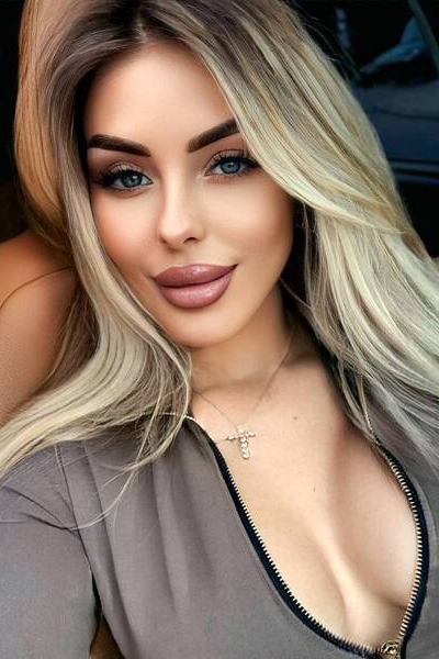 Enthralling Gaze: Kristina, 36 y.o. from Lviv, Ukraine — VeronikaLove