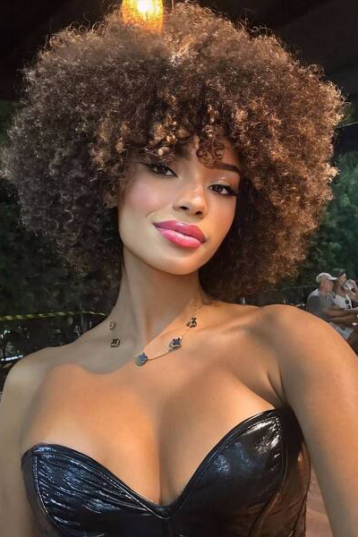 Charming Elisabete, 24 y.o. from Estado do Rio Grande do Sul, Brazil with Black hair — VeronikaLove