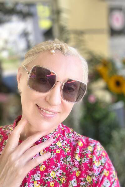 Captivating Radiance: Angelica, 59 y.o. from Ivano-Frankivsk, Ukraine — VeronikaLove