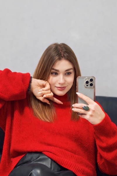 Vibrant Nadiia, 34 y.o. from Bila Tserkva, Ukraine with Light-brown hair — VeronikaLove