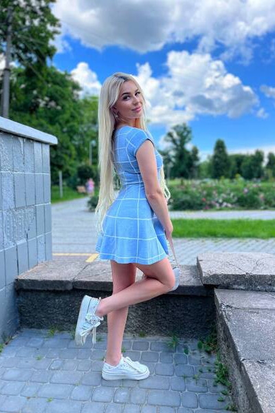 Timeless Grace: Diana, 27 y.o. from Cherkasy, Ukraine — VeronikaLove