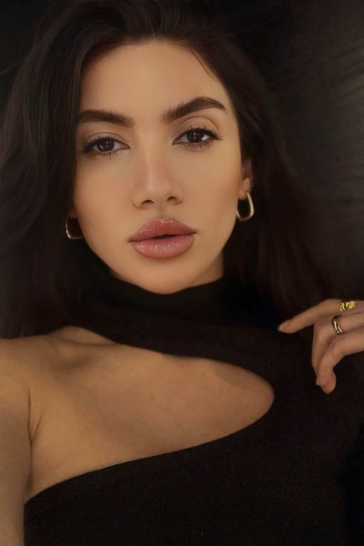 Mystical Enchantment: Lusine, 36 y.o. from Cherkasy, Ukraine — VeronikaLove