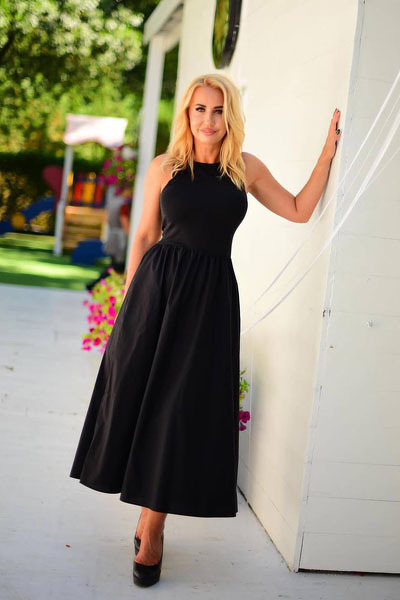 Timeless Grace: Victoriia, 53 y.o. from Odesa, Ukraine — VeronikaLove