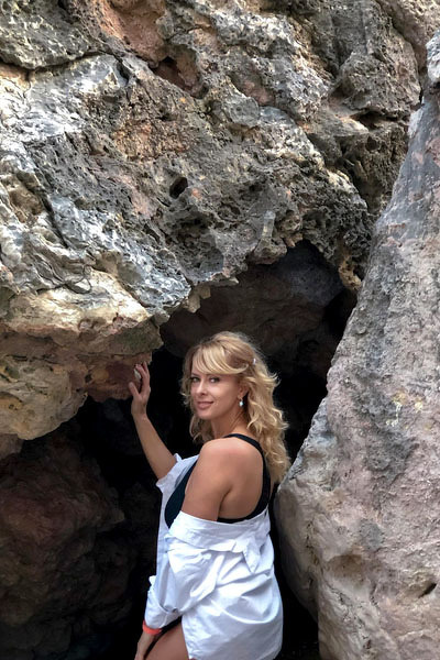 Captivating Beauty: Olena, 48 y.o. from Odesa, Ukraine — VeronikaLove