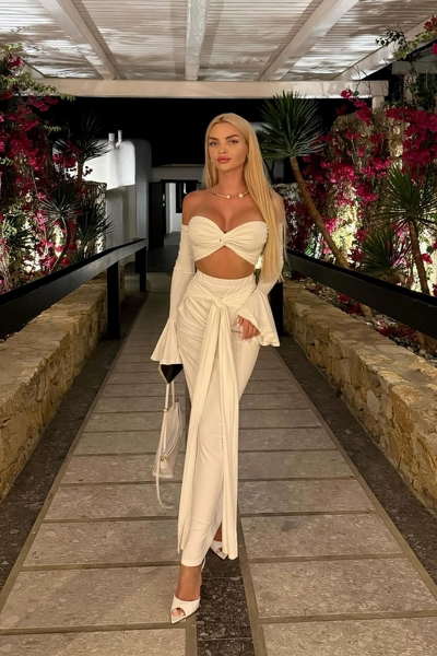 Radiant Charm: Anastasiya, 33 y.o. from Kharkiv region, Ukraine — VeronikaLove