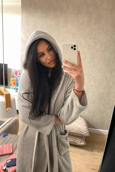 Dazzling Charm: Yulia, 22 y.o. from Rivne, Ukraine — VeronikaLove